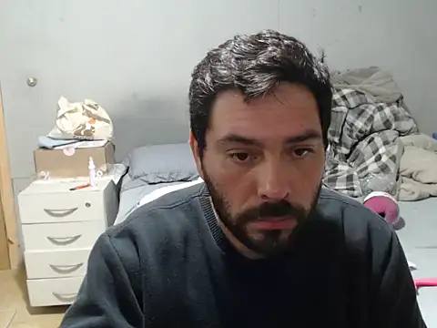 lucasprloco online show from September 2025 10:33:01 PM