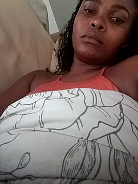 Snapshot of SweetAppleCandyxx chatting on March 2025 03:59:01 PM SweetAppleCandyxx online show from March 2025 03:59:01 PM