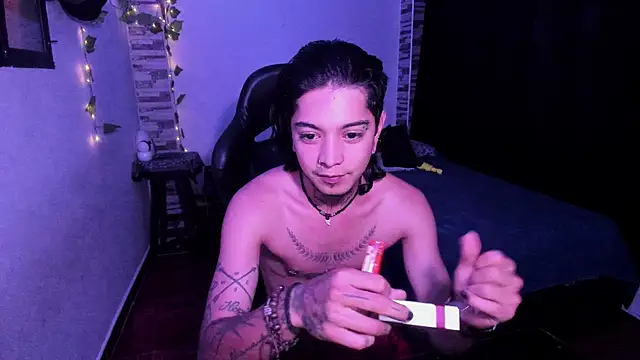 Snapshot of saad_man chatting on November 2025 12:33:01 AM saad man online show from November 2025 12:33:01 AM