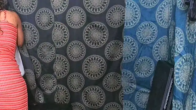 Snapshot of LunaRai chatting on January 2025 06:59:02 AM LunaRai online show from January 2025 06:59:02 AM