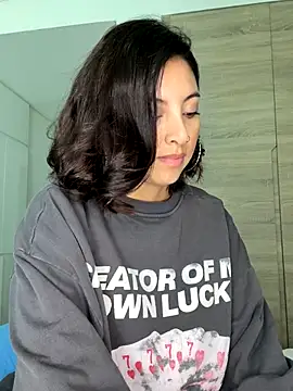 alexademie1 online show from November 2025 07:56:01 AM