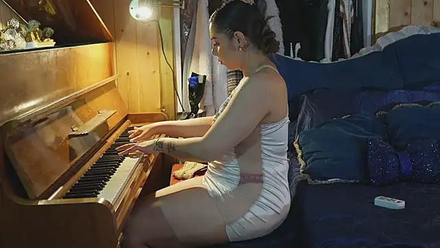 VanessaDoyle online show from May 2026 08:11:01 AM