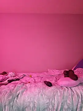 oliviaprettypussy online show from May 2026 01:11:01 AM