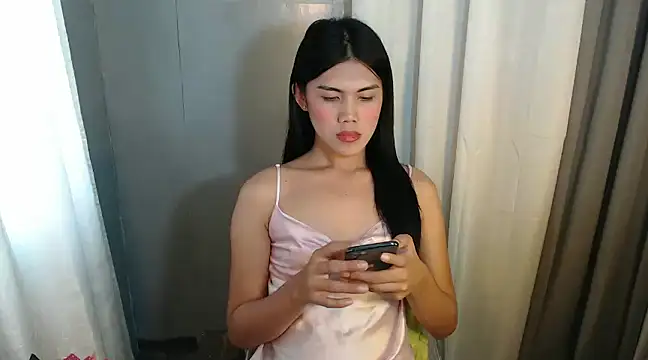 Snapshot of Delicate_Savannah chatting on December 2024 04:23:01 AM Delicate Savannah online show from December 2024 04:23:01 AM