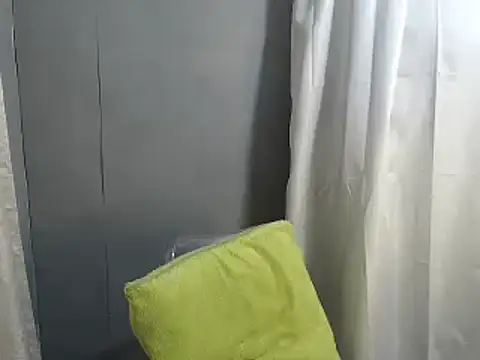 Snapshot of Delicate_Savannah chatting on January 2025 02:30:01 PM Delicate Savannah online show from January 2025 02:30:01 PM