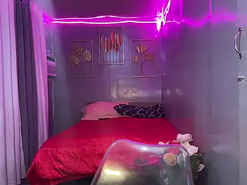 Snapshot of Delicate_Savannah chatting on September 2025 03:17:02 AM Delicate Savannah online show from September 2025 03:17:02 AM