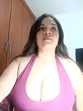 Snapshot of Van3orgasm4me chatting on September 2025 01:47:02 PM Van3orgasm4me online show from September 2025 01:47:02 PM