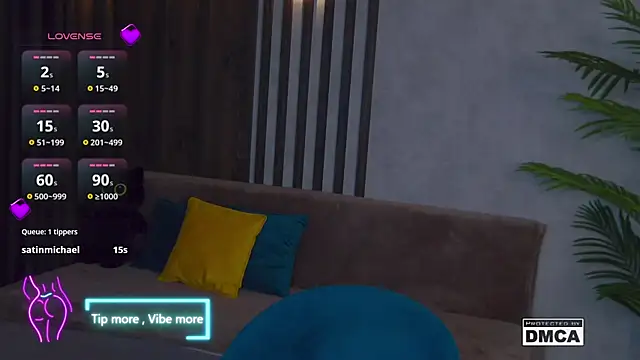 Holl1Would online show from February 2025 07:38:02 PM