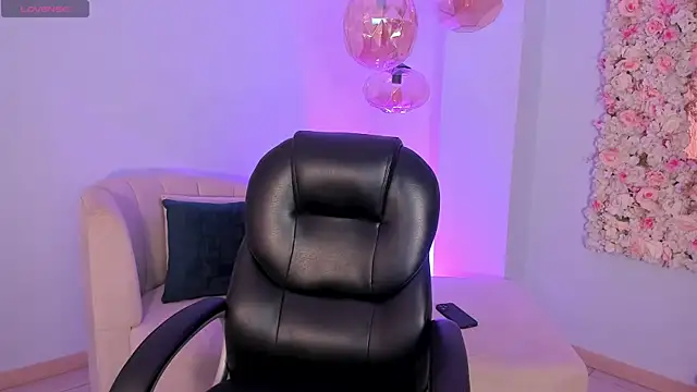 Snapshot of LexieWayne chatting on September 2025 06:24:02 PM LexieWayne online show from September 2025 06:24:02 PM