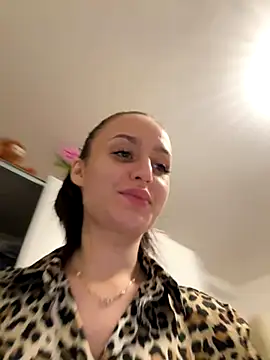 Zeyna1 online show from October 2025 04:08:01 PM