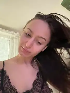 Zeyna1 online show from November 2025 01:02:01 PM