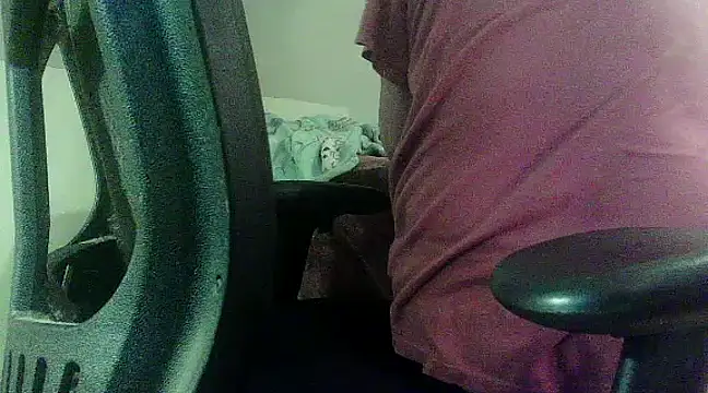 Snapshot of OralDesires2 chatting on December 2024 03:52:02 AM OralDesires2 online show from December 2024 03:52:02 AM