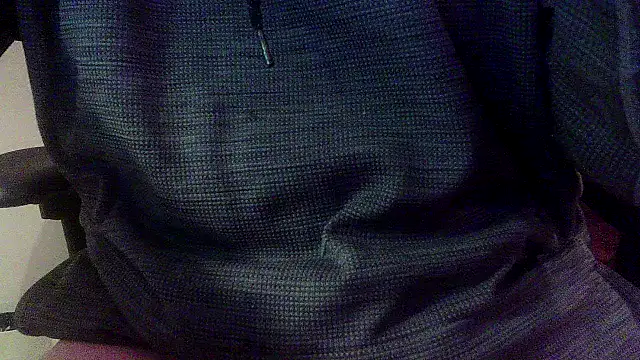 Snapshot of OralDesires2 chatting on December 2024 08:33:02 AM OralDesires2 online show from December 2024 08:33:02 AM