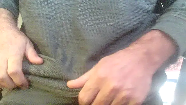 Snapshot of OralDesires2 chatting on December 2024 02:47:02 PM OralDesires2 online show from December 2024 02:47:02 PM