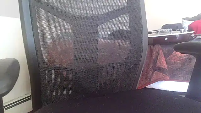 Snapshot of OralDesires2 chatting on December 2024 05:34:01 PM OralDesires2 online show from December 2024 05:34:01 PM