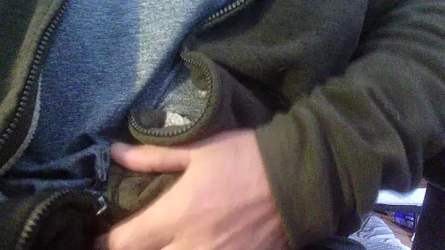 Snapshot of OralDesires2 chatting on December 2024 02:21:01 PM OralDesires2 online show from December 2024 02:21:01 PM