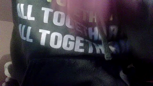 Snapshot of OralDesires2 chatting on December 2024 04:42:02 AM OralDesires2 online show from December 2024 04:42:02 AM