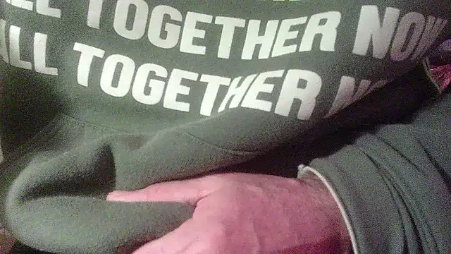 Snapshot of OralDesires2 chatting on January 2025 09:48:01 AM OralDesires2 online show from January 2025 09:48:01 AM