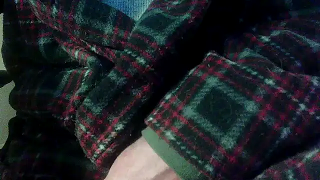 Snapshot of OralDesires2 chatting on February 2025 07:40:02 PM OralDesires2 online show from February 2025 07:40:02 PM