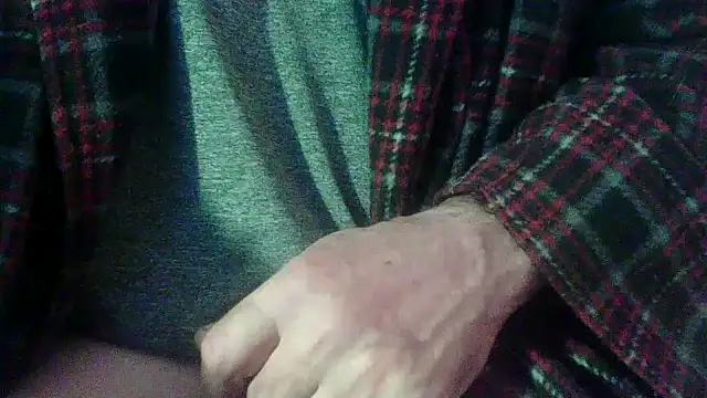 Snapshot of OralDesires2 chatting on February 2025 04:42:02 AM OralDesires2 online show from February 2025 04:42:02 AM