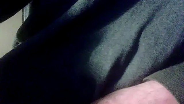 Snapshot of OralDesires2 chatting on March 2025 01:55:02 AM OralDesires2 online show from March 2025 01:55:02 AM