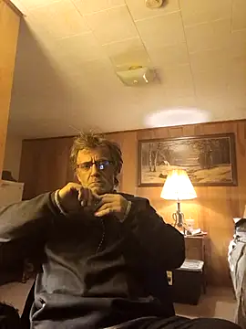 Snapshot of OralDesires2 chatting on October 2025 01:06:01 AM OralDesires2 online show from October 2025 01:06:01 AM