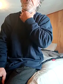 Snapshot of OralDesires2 chatting on February 2026 01:45:01 PM OralDesires2 online show from February 2026 01:45:01 PM