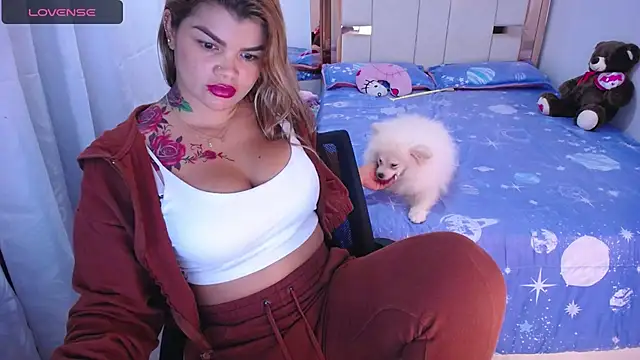 Snapshot of sara__stone1 chatting on March 2025 01:43:01 AM sara stone1 online show from March 2025 01:43:01 AM