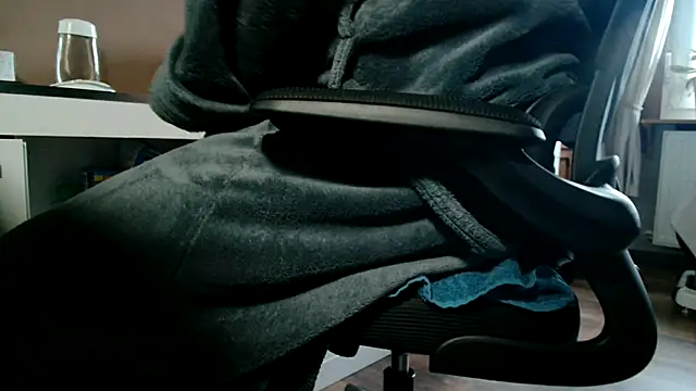 suedel65 online show from September 2025 03:26:01 PM