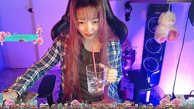 pink-2022 online show from December 2024 02:33:02 PM