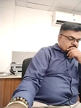 Desi Londa 143 online show from April 2026 09:15:01 AM