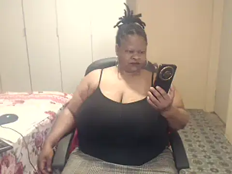 sweetnoziexx online show from November 2025 05:45:02 AM