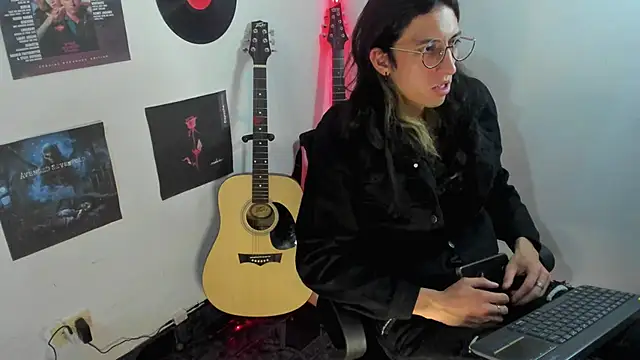 Snapshot of shelby__hotshoww chatting on February 2025 10:55:01 PM shelby hotshoww online show from February 2025 10:55:01 PM