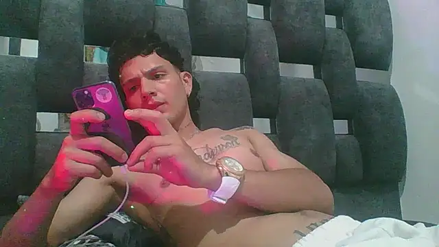 andersonZ998 online show from February 2026 05:57:02 PM