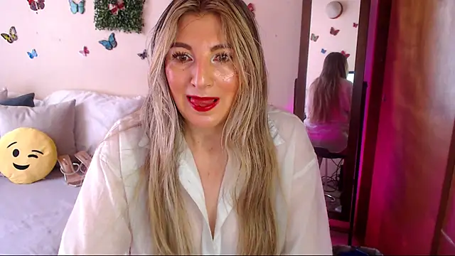 Jolie-Mature online show from May 2026 08:03:02 PM