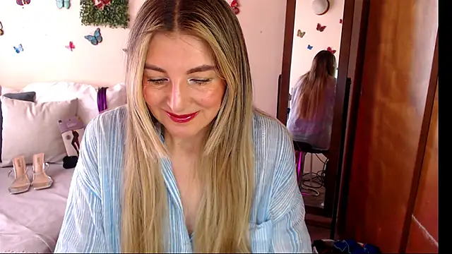 Snapshot of Jolie-Mature chatting on June 2026 07:14:01 PM Jolie-Mature online show from June 2026 07:14:01 PM