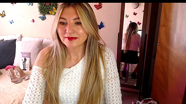 Snapshot of Jolie-Mature chatting on June 2026 09:30:01 PM Jolie-Mature online show from June 2026 09:30:01 PM