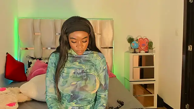 viioolleettaa online show from December 2024 12:13:01 PM