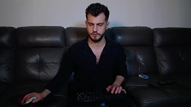 CrazyDom1 online show from March 2026 01:03:01 AM