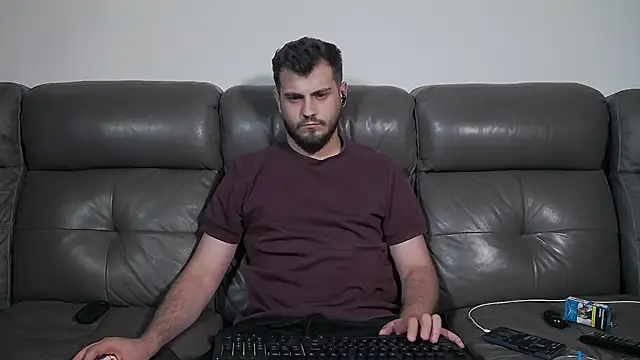 CrazyDom1 online show from May 2026 08:17:01 PM