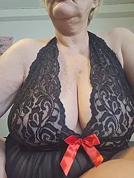 milfchantal4 online show from May 2026 01:06:01 PM
