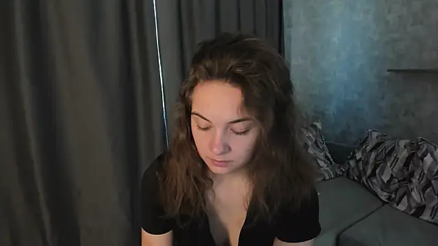 KristinaLoison online show from May 2026 12:11:01 PM