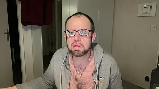 FABIOGLASSES online show from February 2026 02:30:02 AM