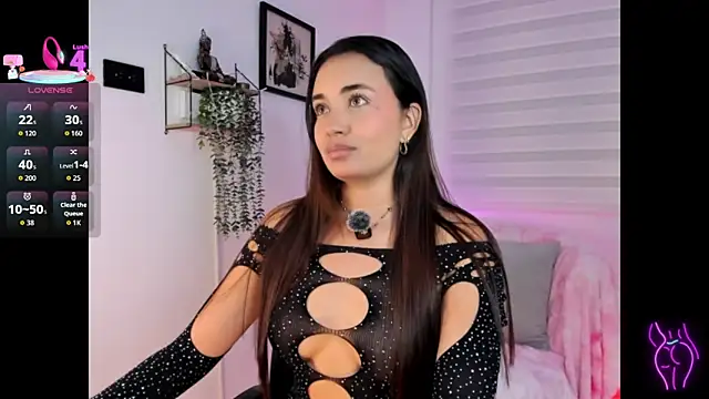 aisha es online show from May 2026 11:46:01 PM