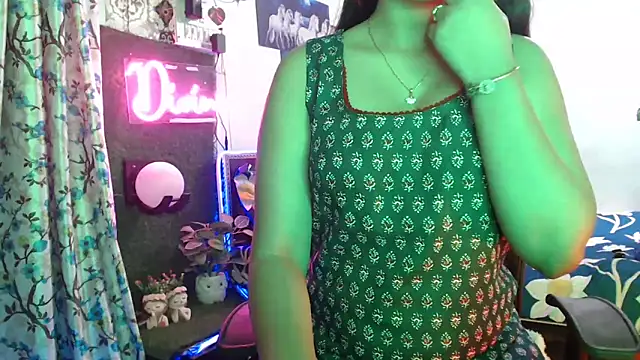 Snapshot of The_Divine_Love chatting on December 2024 08:14:02 PM The Divine Love online show from December 2024 08:14:02 PM