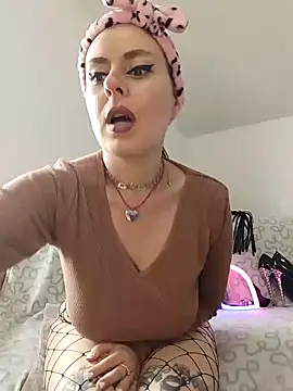 Snapshot of Stoned-baby69 chatting on April 2026 12:08:02 PM Stoned-baby69 online show from April 2026 12:08:02 PM
