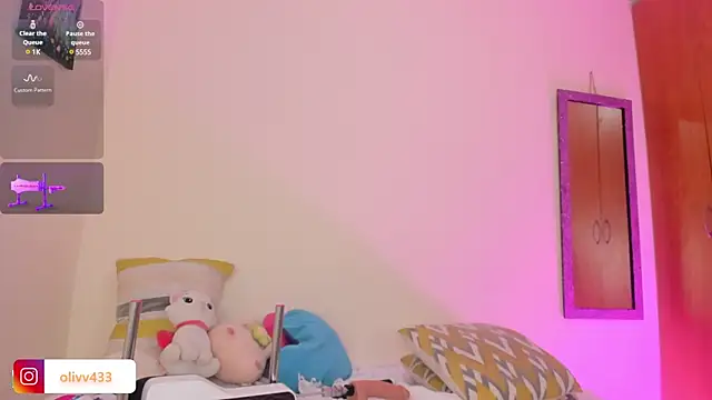 Snapshot of olivia__s chatting on January 2025 04:59:01 AM olivia s online show from January 2025 04:59:01 AM