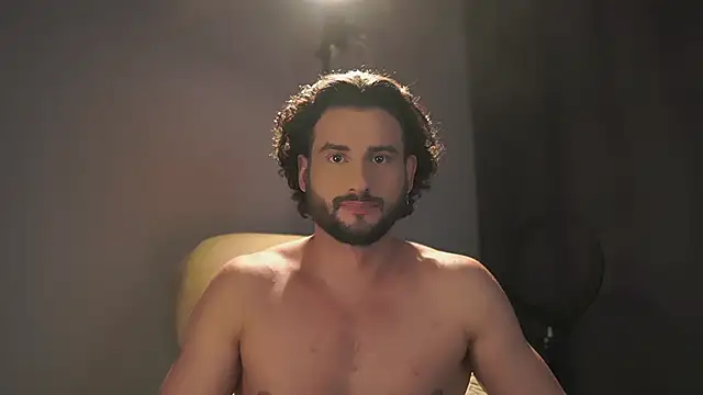 Keen   Luckystrike online show from November 2025 06:45:02 PM