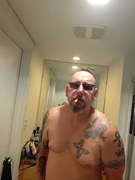 Littledick007007 online show from February 2026 11:31:02 AM