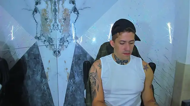 Snapshot of yeckodream chatting on December 2025 06:20:01 AM yeckodream online show from December 2025 06:20:01 AM